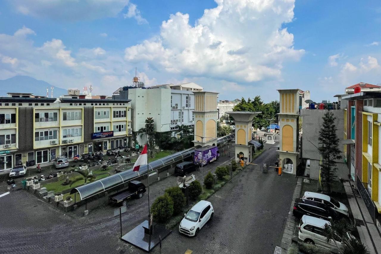 REDLIVING APARTEMEN GATEWAY CICADAS - PREMIUM PROPERTY APARTMENT BANDUNG